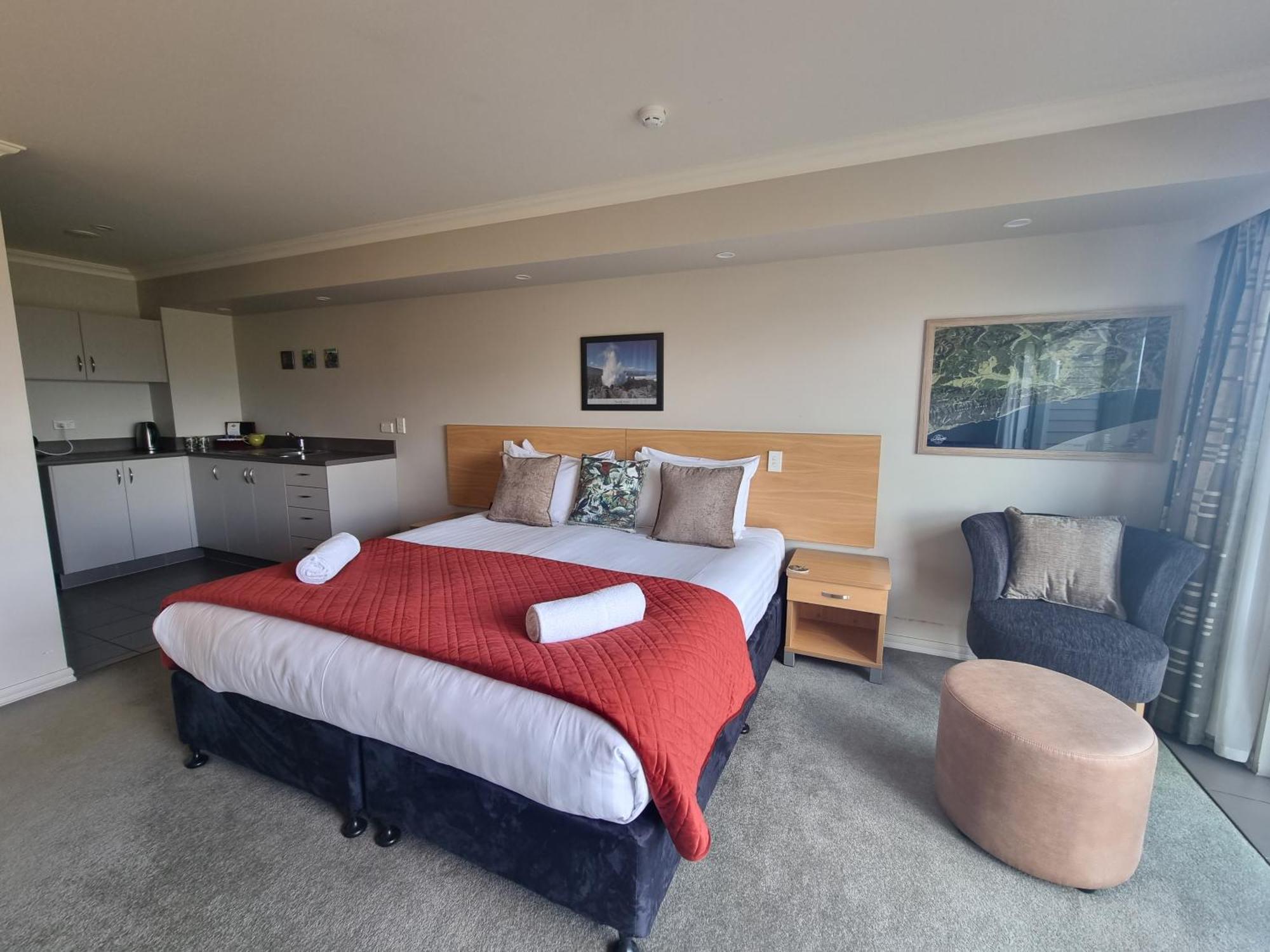 Hotel Lake Brunner Greymouth Eksteriør billede