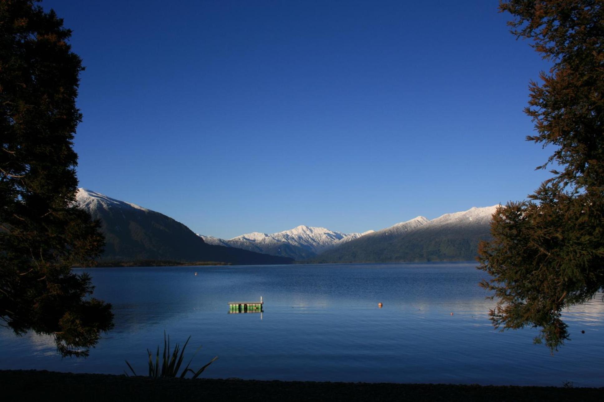 Hotel Lake Brunner Greymouth Eksteriør billede
