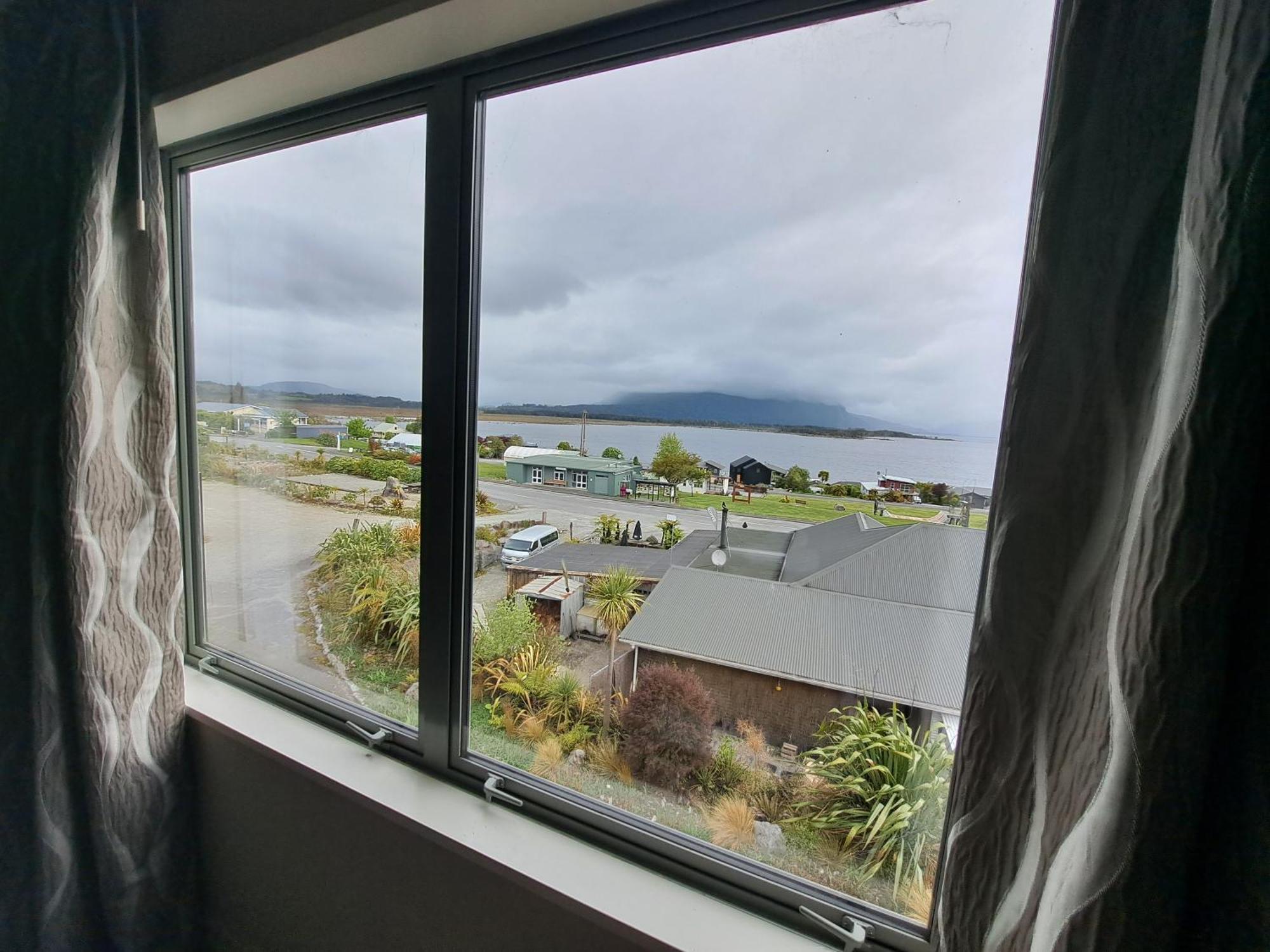 Hotel Lake Brunner Greymouth Eksteriør billede