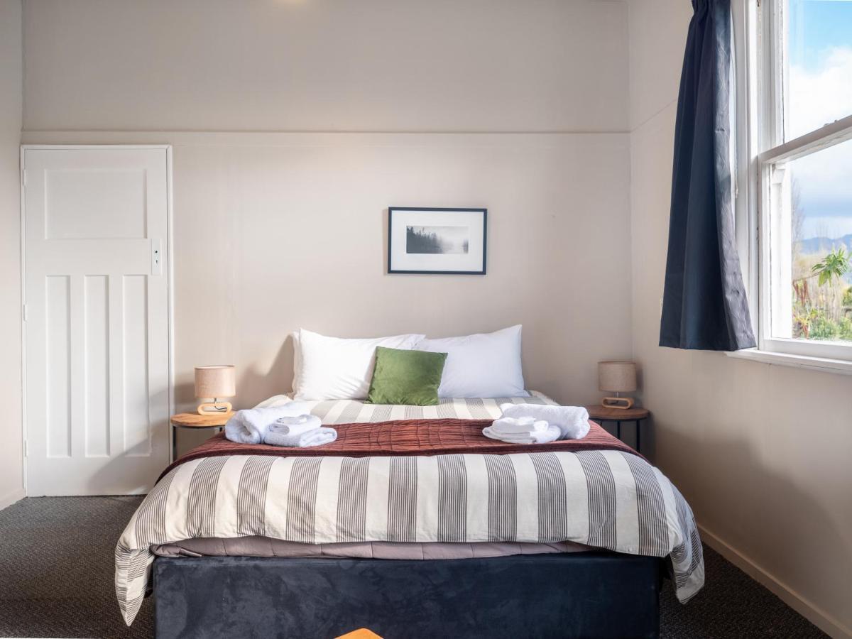 Hotel Lake Brunner Greymouth Eksteriør billede